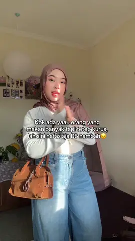 155/65 disiniy🕺 padahal makannya dikit,tapi BB nambah trs weh😭