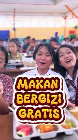 SMP Santo Tarsisius Singkawang: Sekolah Katolik Pertama di Singkawang yang Mendapatkan Program Makan Bergizi Gratis dari Pemerintah Singkawang, 16 Juli 2025 – Sebuah kabar penuh sukacita datang bagi keluarga besar SMP Santo Tarsisius Singkawang. Sekolah Katolik pertama di kota ini secara resmi menjadi sekolah Katolik pertama di Singkawang yang mendapatkan program Makan Bergizi Gratis dari Pemerintah melalui kebijakan Presiden Bapak Prabowo Subianto dan Wakil Presiden Mas Gibran Rakabuming Raka. Program ini diluncurkan sebagai bentuk komitmen pemerintah dalam meningkatkan kualitas gizi dan kesehatan siswa-siswi Indonesia, tanpa membedakan latar belakang suku, agama, atau jenis sekolah. Kehadiran program ini di SMP Santo Tarsisius bukan hanya sebuah dukungan nyata terhadap pendidikan, tetapi juga wujud toleransi dan kepedulian pemerintah terhadap lembaga pendidikan Katolik. Setiap hari, seluruh siswa SMP Santo Tarsisius akan mendapatkan makanan bergizi yang disiapkan secara higienis dan seimbang. Langkah ini diharapkan mampu mendorong semangat belajar, meningkatkan daya tahan tubuh, dan membantu pertumbuhan generasi muda yang sehat dan cerdas. Semoga program ini menjadi titik terang dalam membangun masa depan Indonesia yang lebih sehat, adil, dan penuh semangat toleransi antarumat beragama. . . #parokisingkawang #keuskupanagungpontianak #fyp 