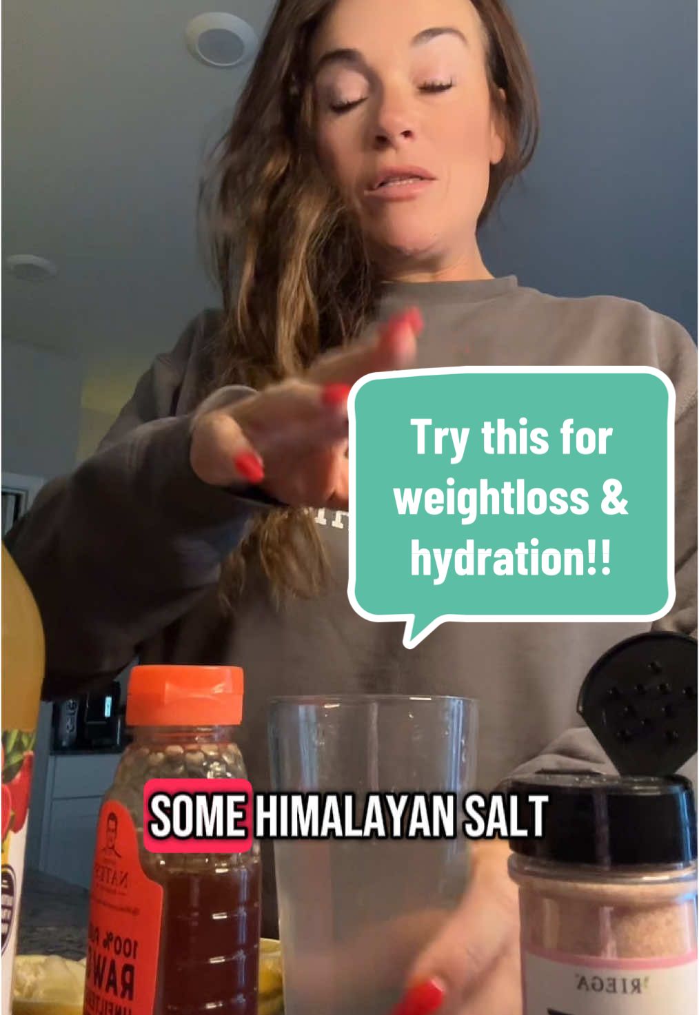 Take notes! This is what I use to hydrate, cleanse & for weightloss.  I always feel better on the days I remember and when it becomes habit the benefits are undeniable and you probably have the ingredients in your kitchen.  Try it & let me know how you feel!! 👑 #mylife #pinksalt #hydrate #lasvegas 