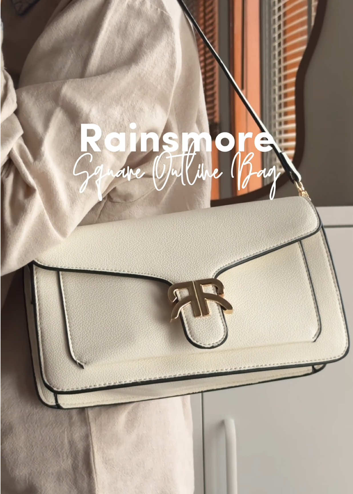 Tas dari @RAINSMORE cantik banget sih 🫶🏻 simple tapi classy, cocok buat hangout atau ke acara formal ✨ #shoulderbag #taswanita #rainsmore 