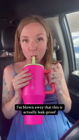 Catch me telling you all about my new cup when I see you #margiemaeee #hydrojug 