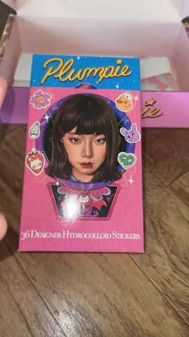 No sound again im sorry yall hut these are the cutest patches everrrr! yes they arent the cheapest but when you prioritize looking cute over see through patches (no shame if you dont) i recommend them!!
