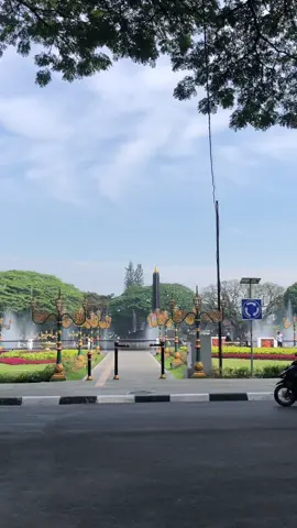 pagi hari di kota malang✨💖 #malang #malanghits #balaikotamalang #tugumalang #fyppppppppppppppppppppppp 
