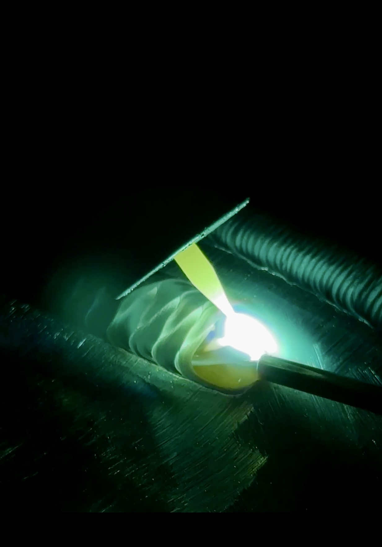 Tig and Stick arc shots with the WeldTube High Visibility HD glass lens💪 #welding #welder #weldtube #weldlife #CapCut 