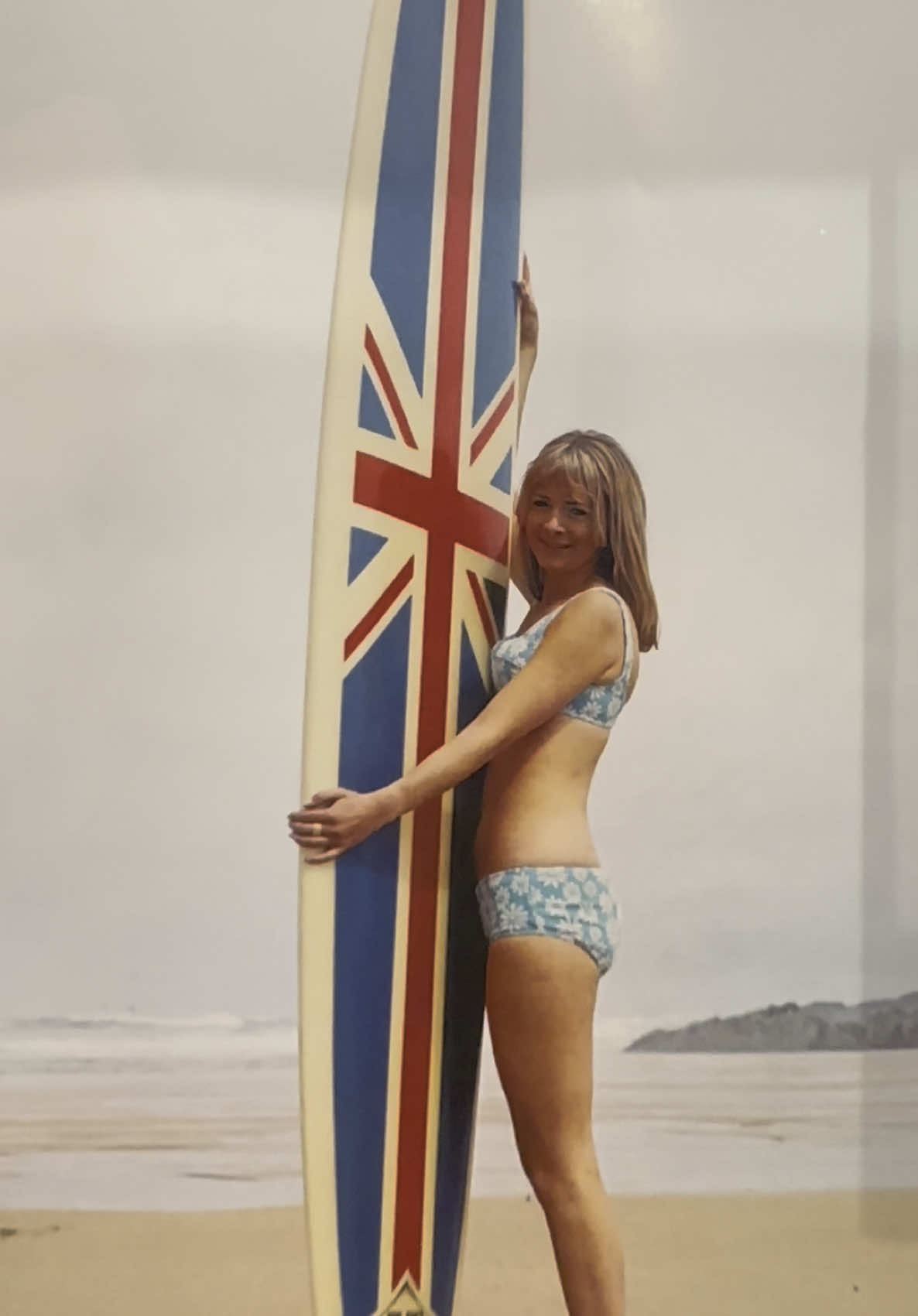 Step aboard a world of maritime history at the @Maritime Museum Cornwall ⚓ Explore the brand-new SURF! exhibition, celebrating a century of surfing in Cornwall, from vintage boards to modern surf culture. Climb the 100ft Lookout Tower for breathtaking Falmouth harbour views, or peer beneath the waves in the Tidal Zone to discover what’s hiding under the sea.  Children can let their imaginations run wild in the exciting Skull Island Play Zone and the hands-on RNLI Rescue Zone. #BestDaysOutCornwall #NationalMaritimeMuseumCornwall #SurfCornwall #FamilyDaysOut #daysoutwithkids #maritimecornwall #thingstodocornwall#EnergiKuatTiapLangkah 