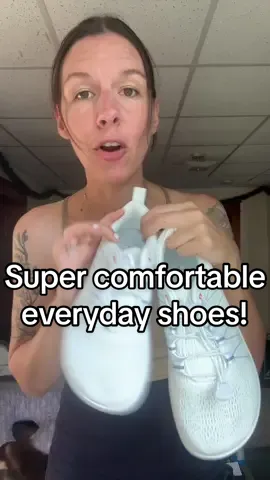 I need the pink ones now #fyp #shoes #flexible #Summer #tiktokshop #tiktokshopaffiliate #fypシ゚viral #gym 