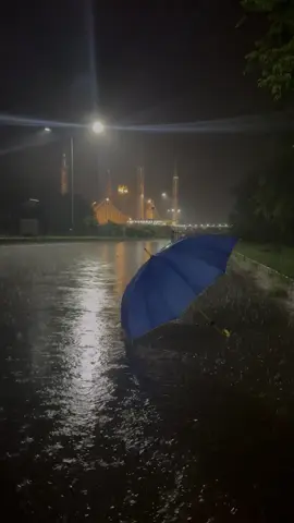 Islamabad rainy night #islamabad #malikisb_ insta malikisb_