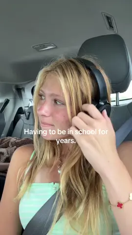 So much schooling man                                             #bella_jordd                                                      #fyp #fypシ゚viral #foryou #foru #MA #medicalstudent #medicalassistant #technicalcollege #college #nursing #nursingstudent #acceptance #viral #famous 