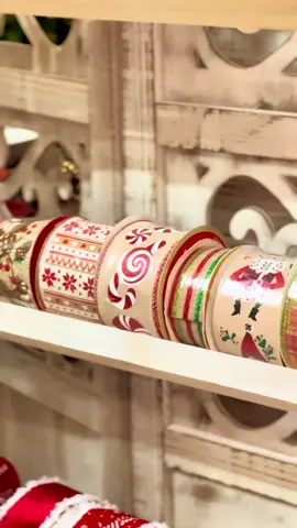 As Fitas Natalinas mais lindas temos disponíveis em nossa loja 😍✨  Peça a sua agora mesmo!  📲 peça já aqui no tiktok shop  🚛 Enviamos para todo Brasil  #foryou #decoração #natal #natal2025 #foryoupage 