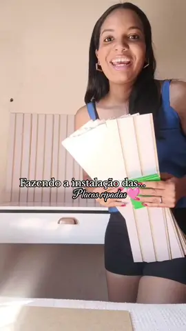 Pedi mais 20 placas para completar a parte de baixo e a parte de cima... Me contem se gostaram do resultado😘 #painelripado #penteadeira #reforma #placasripadas 