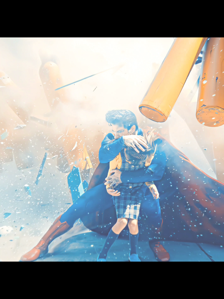 Symbol of Hope #superman #davidcorenswet #supermanedit #lookup #supermanmovie #edit #dc #hope #comics #superman2025 
