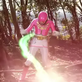 gia #fyp #follow #powerrangers #edits #fouryou #viral #likе #foryoupage #yellowranger #beautiful #gia#powerrangersmegaforce 