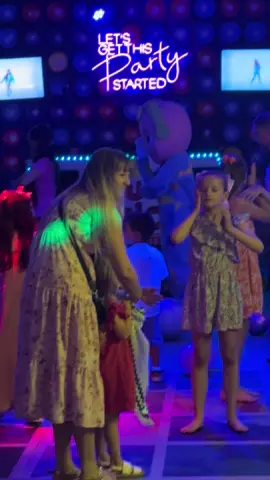 Cocomelon showing off his dancing skills 😍 #fyp #foryou #viral #trendingnow #cocomelon #bradford 