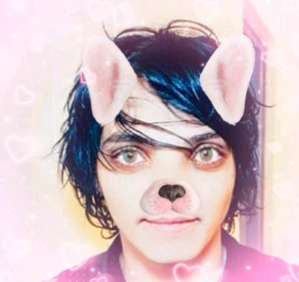 it’s only letting me do 5 tags guys i’m scared #scene #scenemo #midwestemo #MSI #🧟‍♀️ 
