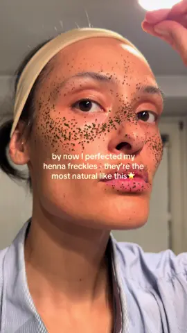 by now I perfected my henna freckles hehe #henna #freckles #hennafreckles #hennaartist 