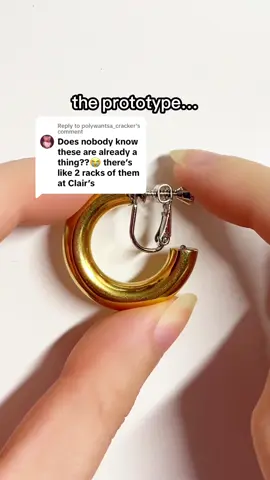 Clip-on earrings perfected! Pain-free and look just like real piercings 🩵 Fully hypoallergenic & tarnish-proof 💧 Comfortable clip-on hoops, studs, dangles, and ear cuffs in gold, silver, and rose gold 🫶 #earrings #cliponearrings #clipons #nopiercingearrings #cliponhoops #hypoallergenicearrings #earcuffs 