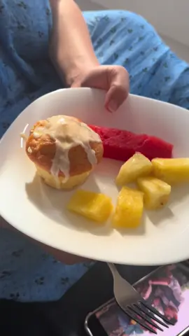 Everything my pregnant wife ate today w/#yeatp_ #viral #pragnancycravings #pregnantwife #cravings #london #Trading #forex #dayinmylife #daytrading #wireless #wife #fyp #Foodie #support #hungry #whatieatinaday 