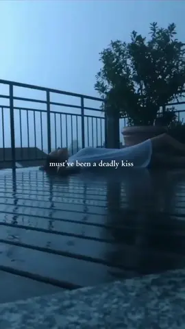 Only love can hurt like this 😭🎧🎶🥀 #spedup #foryou #slowed #lonely #lyrics_songs #musicvideo #lyric #song #trending 