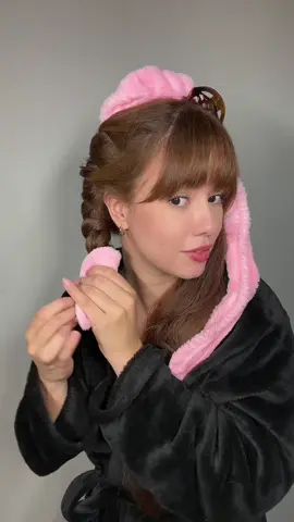 Amei esse modelador de 🐰✨ Quem quiser o link dele me avisa  #cachossemfontedecalor #creatorsearchinsights #finalização #modeladordecachos #heatlesscurls  #dicadecabelo 