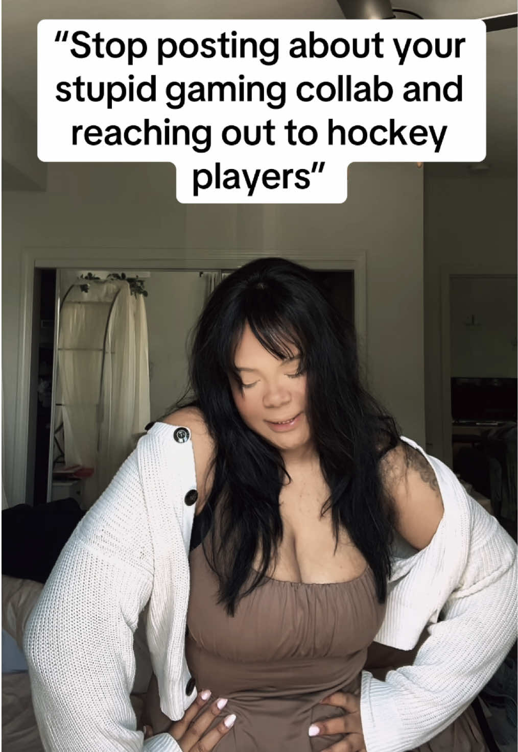I have a fun silly little content idea but I need your help! I want hockey players who will let me walk them through playing Overwatch to see if their athleticism could translate in game since both require the same mental skills.  Hockey players, DM me if you dare 😈 ( lol on the real I’m just a nerd who wants to push for more hockey love in other communities and do a silly little collab where we don’t talk about just hockey and your fans can see a silly side of you)  Hockey and gamer fans, keep letting me know who I should bother and who you think would be up for the challenge! #hockeyseason #nhldraft #hockeytiktoks #gamers #overwatch2 #hockeyschedule 