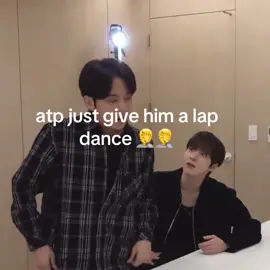 he’s so interesting #ateez #jongho #yeosang #kpop #kopfyp #fyp #yoongisingrownnail 