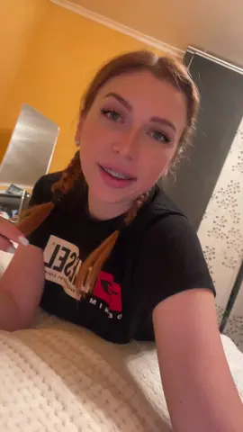 Inst: nancybesst 💛🧡