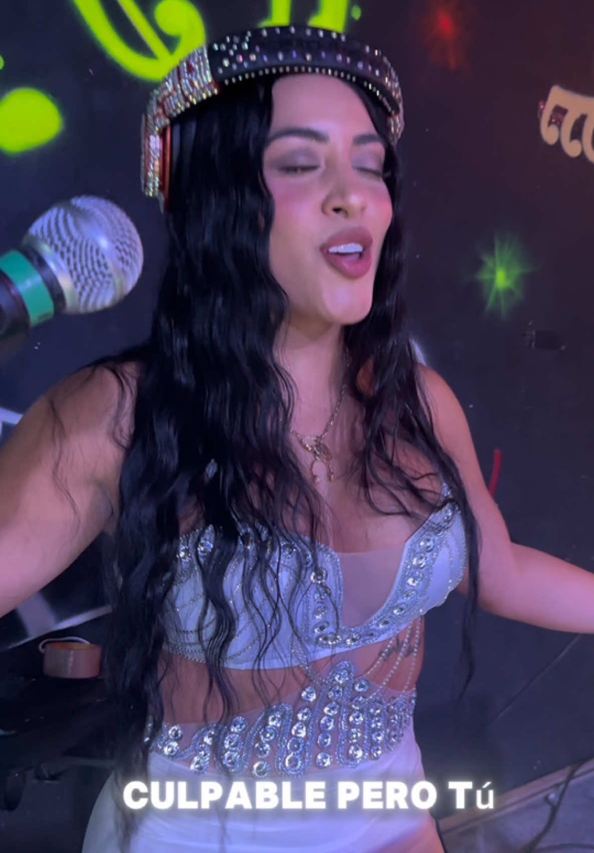 Cuando la cantas con sentimiento #venezolanosenelmundo #elbombodelasalsa #venezolanoenbrasil🇻🇪🇧🇷 #salsabaul #venezuela🇻🇪 @Nairoby El Bombón 