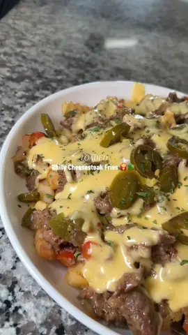 This is really the random cravings I have .. it was sooo good! Def a must try 😋😋 #fyp #loadedfries #phillycheesesteak #ghettogirlzeat #phillycheesesteakfries #dinnerrecipe #snackideas 