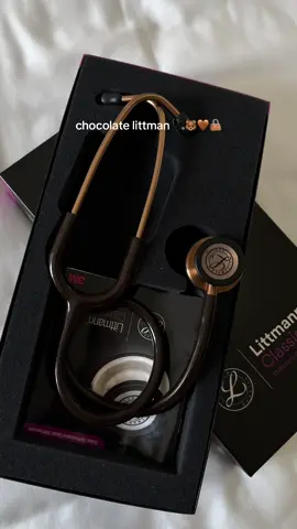 I think this is the best color they have !! #nursingstudent #nursingmusthaves #chocolatelittmann #littmann 
