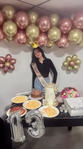 Yo también tengo mi hada y si ella es mi amarga-hada te amo @Jhoanmary 