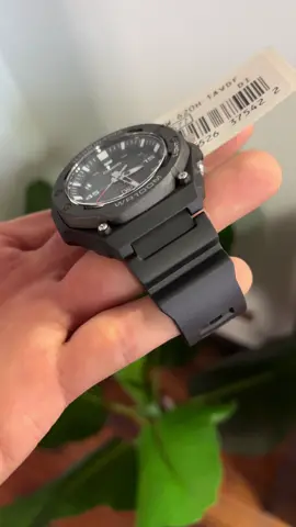 💥 CASIO MW-620H 💥 ¡Diseño deportivo, resistencia total y estilo incomparable! ⌚️🔥 🔸 Correas de resina 🔸 Resistencia al agua de 100 metros 💦🏊‍♂️ 🔸 Luz LED para visibilidad en la oscuridad 💡🌙 🔸 Hora regular: hora, minuto, segundo, formato 12/24h 🔸 Caja de resina duradera y correa cómoda 🛡️ 🔸 Cristal de resina resistente a rayaduras 🔸 Batería de larga duración (3 años) 🔋 🔸 Diámetro de caja: 50 × 44.6 mm 🔸 Peso: solo 40 g 😎 Ideal para tu día a día o aventuras al aire libre 🚴‍♂️🌄 📩 ¡Pide el tuyo por DM o WhatsApp! 📦 Pago contra entrega en todo Chile 🇨🇱 #CasioChile #CasioOriginal #RelojesCasio #CasioMW620H #RelojesDeHombre #CasioLovers #EstiloCasio #CasioFans #Casio100m #CasioSport #ModaHombre #AccesoriosHombre #CompraCasio #DMParaComprar