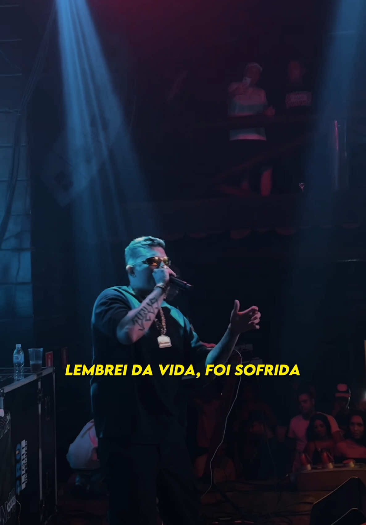 Vida louca, bela e curta! 😎  #fyp #song #explore 