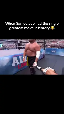 Joe lowkey got the dopest moveset in history 😂 • • • #WWE #mondaynightraw #raw #smackdown #wrestling 