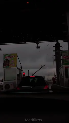 ‘’Dakar sous la pluie… une autre vibe 🇸🇳🌧️‘’                                                         #TendanceTikTok #ViralContent #PourToi #MedFilms #cinematic #rain#rainyday#Dakarpluie#explor#tiktoksenegal🇸🇳 