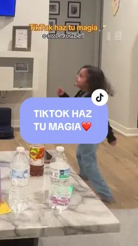 Bailando René 🥳 @LoreLaraOfficial #fypシ #tiktok #laracampos #tiktokhazmeviral 