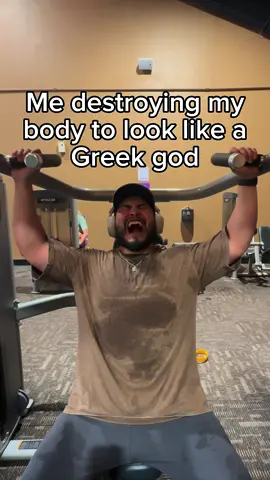 Beauty is pain 🥲 . . If you enjoyed hit that like and follow button! . . #gym #fyp #makethisviral #youngla #Fitness #GymTok #zeekbruh 