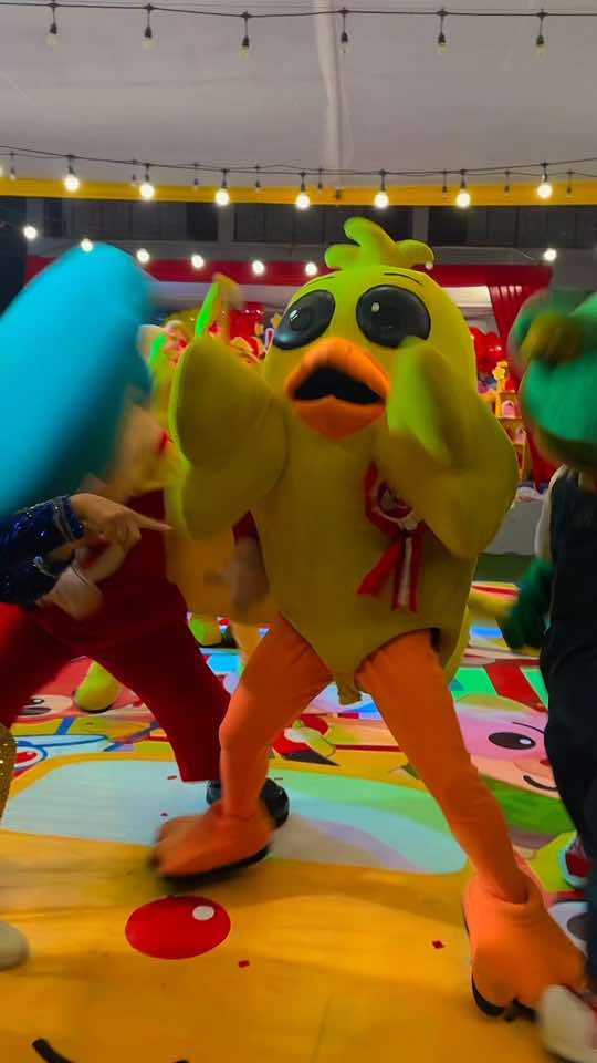 El Final lo es Todo🤭🔥 🪘🌴Los muñecos a la moda Siempre a ritmo de @Karol G 🧡#tropicoquetaalbum #peru🇵🇪 #contenido #baile #tendencia #showinfantil #viralvideos #paratii #elshowdesantos #fyp #muñecostiktoker #peluches #plimplimysusamigos #foryoupage❤️❤️ 