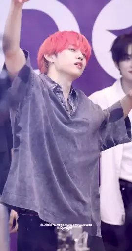 Sunwoo Reveal Red Hair is Back 😍  cr. on vid #sunwoo #선우 #더보이즈 #theboyz 