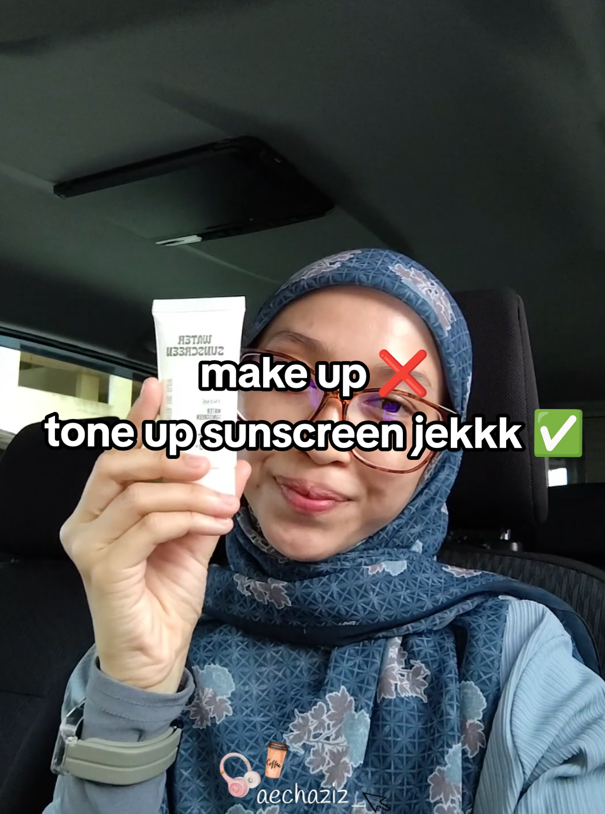 Replying to @zihax9 tak bercapuk, tak melekit, senang serap -haa mak suka ! #twemsbeauty #sunscreen #sunscreenviral #skincare #skincareroutine 