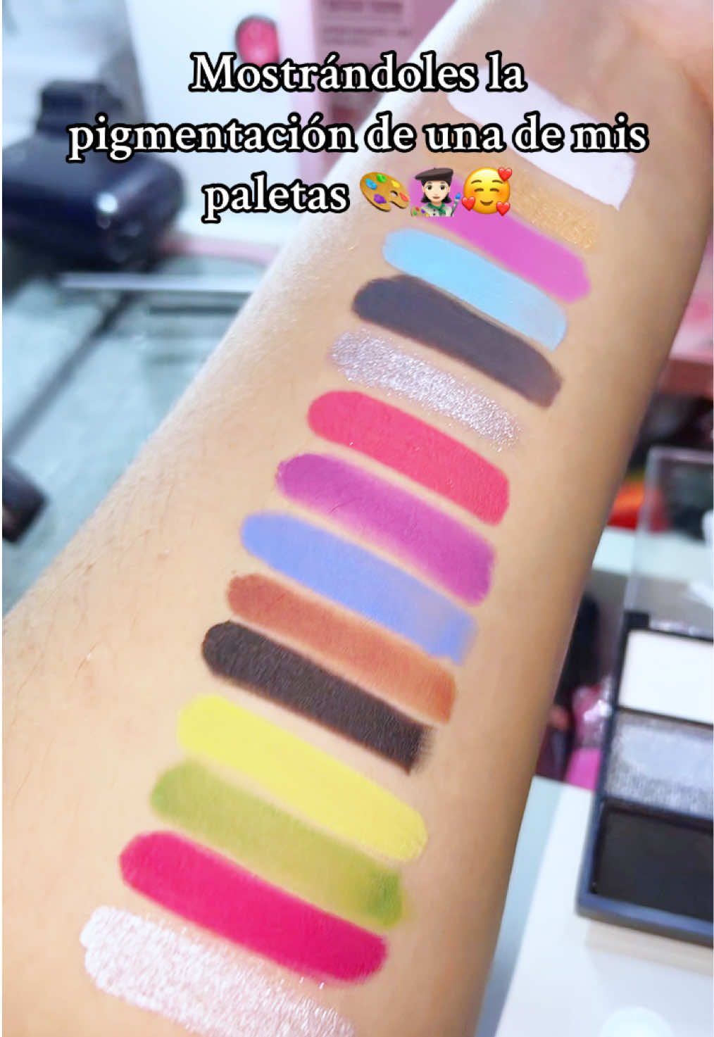 Avisan si quieren parte dos de las paletas 🥰😁😊 #maquillaje #caritaspintadas #pintacaritas #paletas #pigmentation #temu #colors 