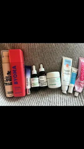 Morning Intensive Skincare+ Spot Treatment 🫶 @PeaceOutSkincare Redness+Clarifying Mist @ELEMIS Peptide4 Recovery Eye Cream @byoma Hydrating Milky Toner @Mario Badescu Vitamin C Serum @The Ordinary Balancing and Clarifying Serum @Innisfreeofficial Green Tea Hyaluronic Moisturizer  @sephora Collection Daily Sunscreen Cream SPF 30 @Murad Skincare Acne Spot Treatment @TOPICALS Faded Brightening & Clearing Serum #skincare #skinfluenced #influenced #microinfluencer #canadianinfluencer #tiktokcanada #morningskincare #face #facialroutine #morningroutine #skincarehaul #acnecare #facecare #natural #SelfCare #beauty #beautiful #fullfaceofskincare 