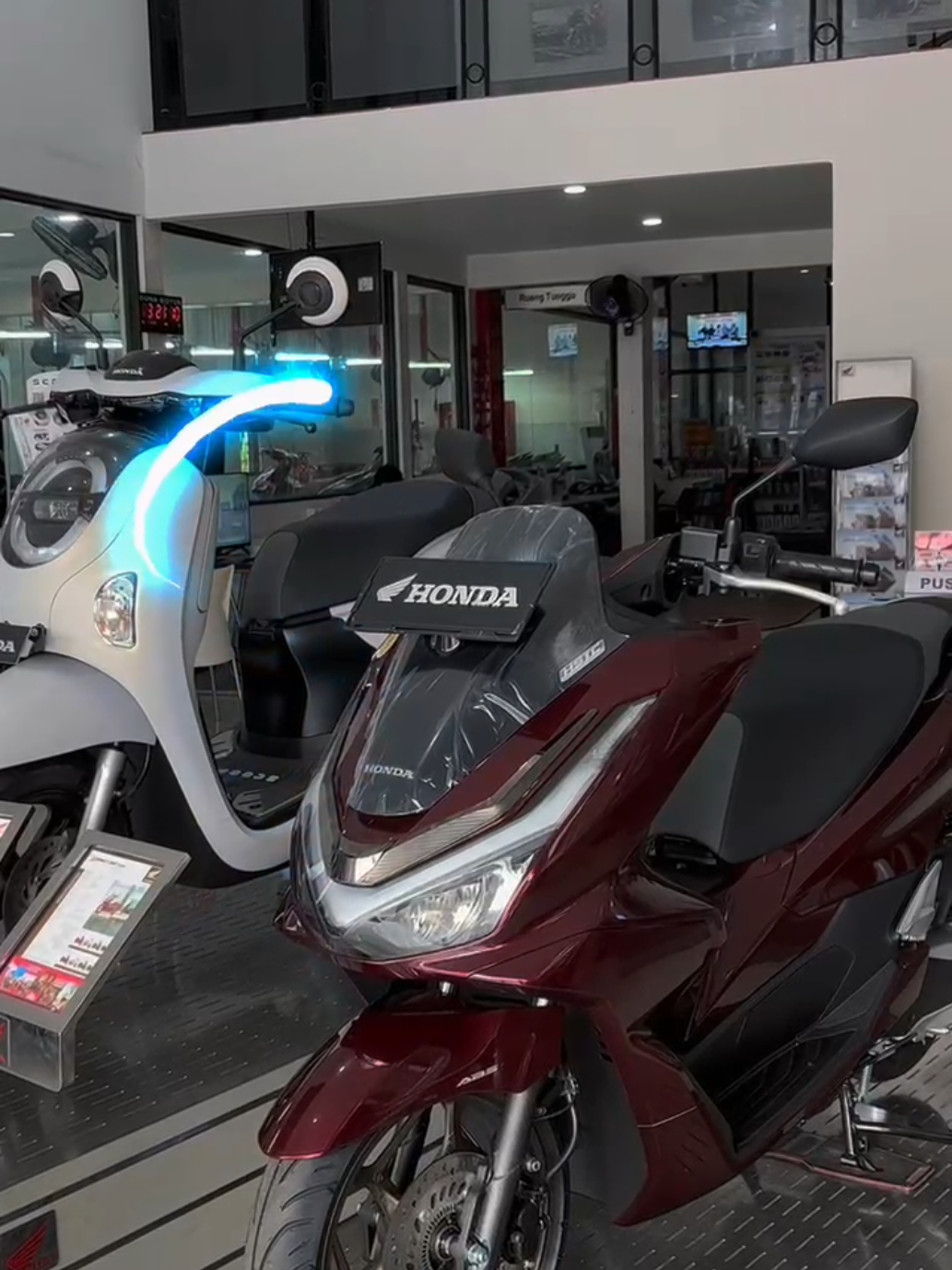 mungkin kamu butuh motor baruuuu😜🔥...  yuukk ditnya2 dlu ajaa, dp bisa nego sampai deaall pengiriman dr kota bogor bisa ngirim se jabodetabek gaasskeuun tunggu apa lagiii🔥😁.. dan jgn lupa join live kamii yaa🤩 #fyp #foryou #xyzabc #honda #motor #motorbaru #murah 