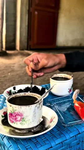 Jam menunjukkan kopi #CapCut #fyp #foryoupage #tulungagung #warkopsutristulungagung 