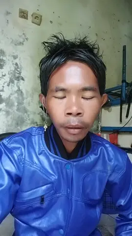 assalamu'alaikum semuanya aa Charles hadir kembali 😁😁