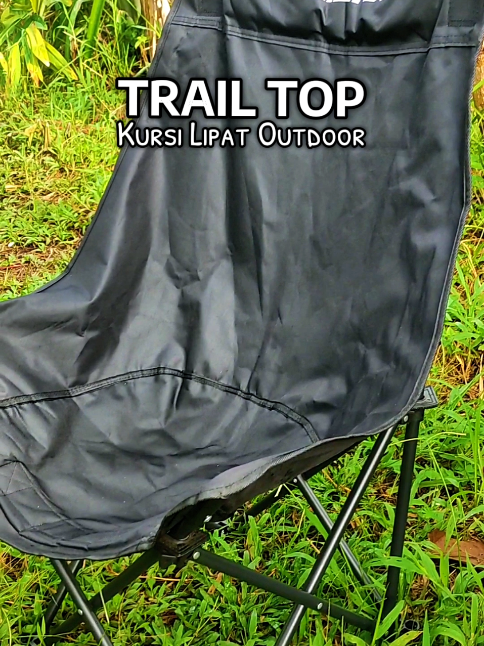 Trail Top Kursi Lipat Outdoor Sandaran Tinggl Dengan Kepala Busa Tebal Kursi Lipat Camping Fitur Produk: Kursi Lipat Yang Kuat, Tahan Lama, Dan Besar Dirancang Dengan Bahan Berkualitas Besi Tahan Karat Yang Kokoh Untuk Memastikan Stabilitas Dan Daya Tahan. Desainnya Memperhatikan Sambungan Yang Kuat Dan Mekanisme Lipat Yang Andal Agar Dapat Digunakan Secara Terus-Menerus Tanpa Mengalami Keausan. Untuk Memastikan Kenyamanan, Kursi Lipat Besar Memiliki Dudukan Dan Sandaran Yang Lebih Luas, Serta Dilengkapi Dengan Bantalan Ekstra. Kursi Ini Juga Mampu Menahan Beban Berat, Memberikan Dukungan Yang Baik Bagi Pengguna Dengan Berbagai Ukuran Tubuh, Sekaligus Mudah Disimpan Dan Dipindahkan Berkat Fitur Lipatnya Warna: Hitam, Khaki, Hijau Penggunaan: Memancing, Berkemah atau camping, Bbq Outdoor, Pesta,Tamasya, Dan Lain-Lain #kursilipat #kursilipatoutdoor #kursilipatportable #kursilipatcamping #kursilipatmurah #trailtop #trailtopkursi #kursilipattrailtop #kursicamping #kursimancing 