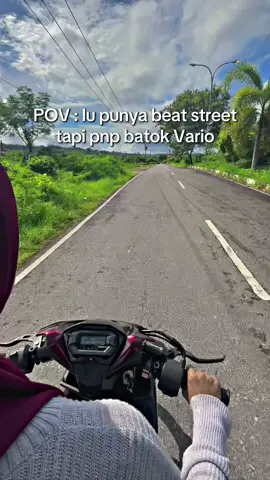 serasa bawa vario 🤘😂🤣 #fyp #beatstreetmodifikasi #beatstreetbatokvario #beatstreetganteng #beatstreetmoonlighred #beatstreet #baatammelia @HONDA MATIC BAUBAU 