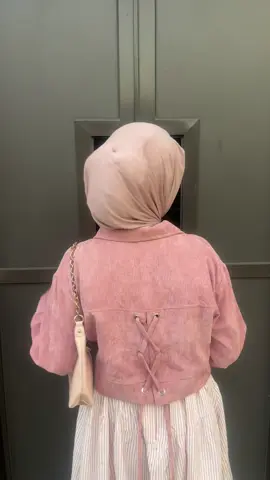 🌷🎀💗💕🌷@Welavit #welavit #jaketcrop #corduroy #pinky #outfit #outfitideas #OOTD #ootdhijab #ootdfashion #ootdinspo #foryoupage 
