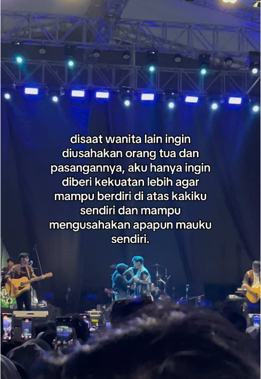 sehat terus buat yg apa apa mengusahakan sendiri🫶🏻  #fyp #trending #4upage #keepstrong #masukberandamuu 