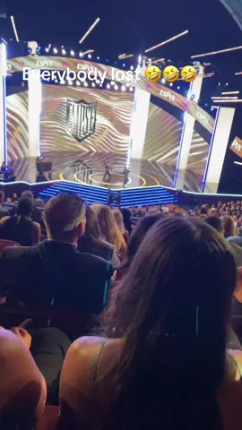 Live from the ESPYS 🤣🤣🤣🤣🤣#letgodsortemout #clipse #espys #espyawards #fyp 