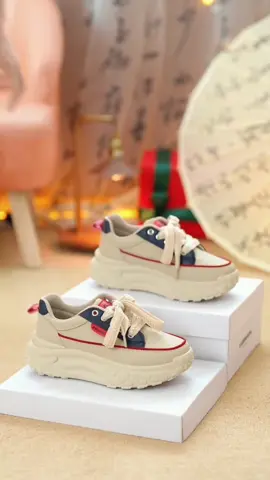 Giày thể thao đế cao full da #giaynu #giaythethao #giaynuthoitrang #giaythethaonu #giaydep #giaynuhottrend #giaysneaker #giaynudep #giay #xuhuong 